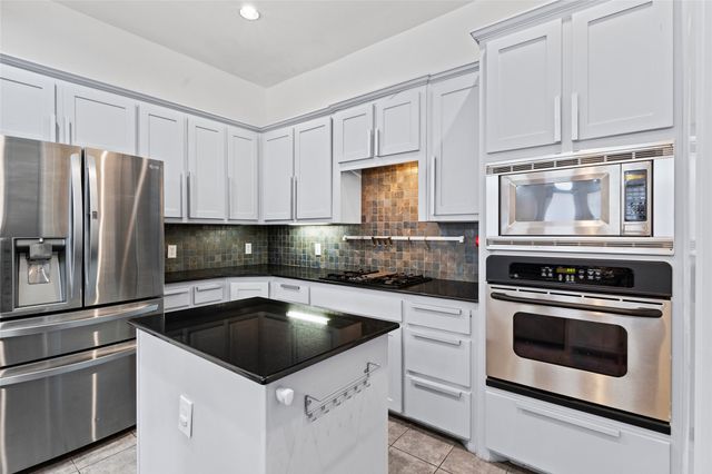 1136 Pedernales Trail, Irving, TX 75063