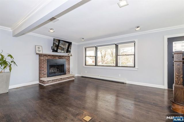 17 Rockaway Valley Road, Montville Township, NJ 07045