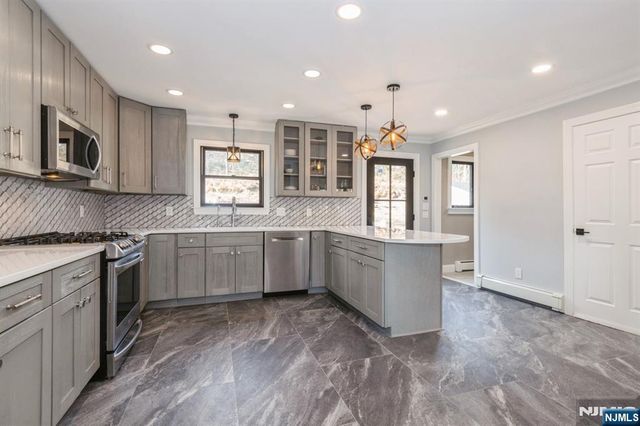 17 Rockaway Valley Road, Montville Township, NJ 07045