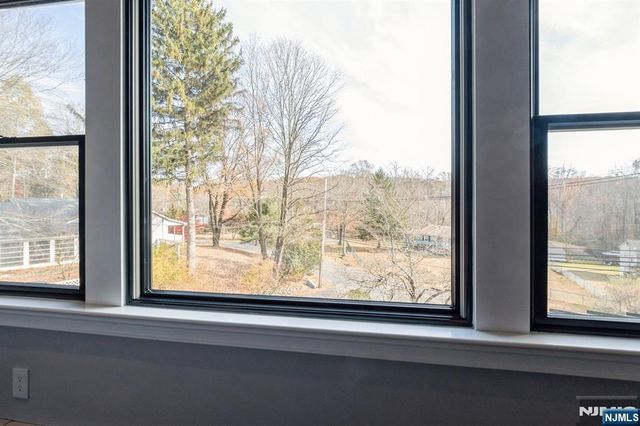 17 Rockaway Valley Road, Montville Township, NJ 07045