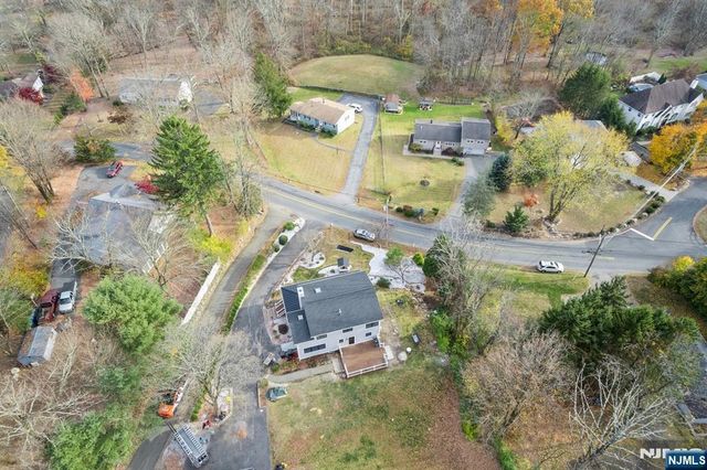17 Rockaway Valley Road, Montville Township, NJ 07045