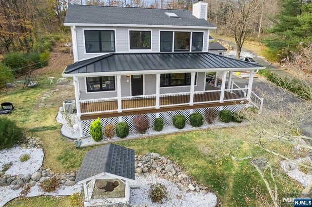 17 Rockaway Valley Road, Montville Township, NJ 07045