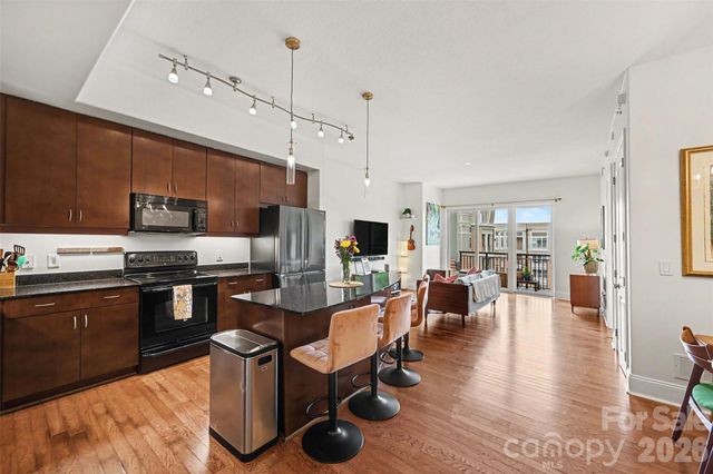4620 Piedmont Row Drive 418, Charlotte, NC 28210