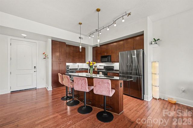 4620 Piedmont Row Drive 418, Charlotte, NC 28210