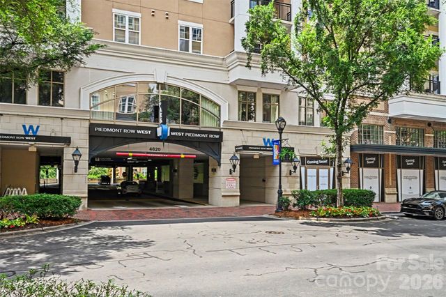 4620 Piedmont Row Drive 418, Charlotte, NC 28210