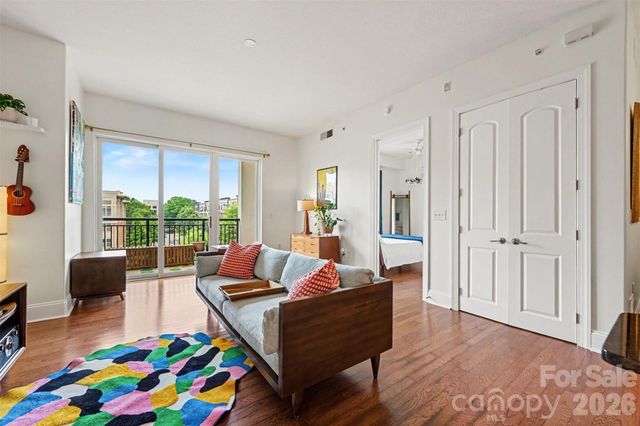 4620 Piedmont Row Drive 418, Charlotte, NC 28210