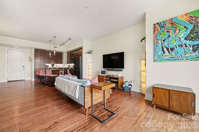 4620 Piedmont Row Drive 418, Charlotte, NC 28210
