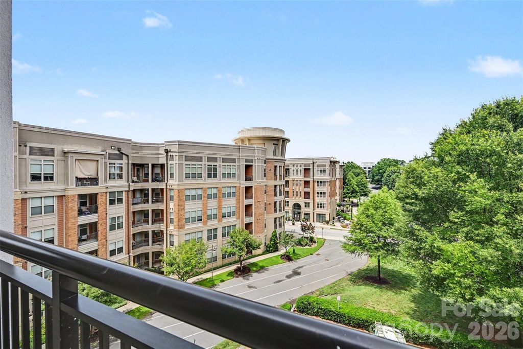 4620 Piedmont Row Drive 418, Charlotte, NC 28210
