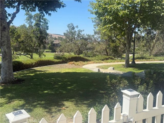 16 Bower Lane, Mission Viejo, CA 92694