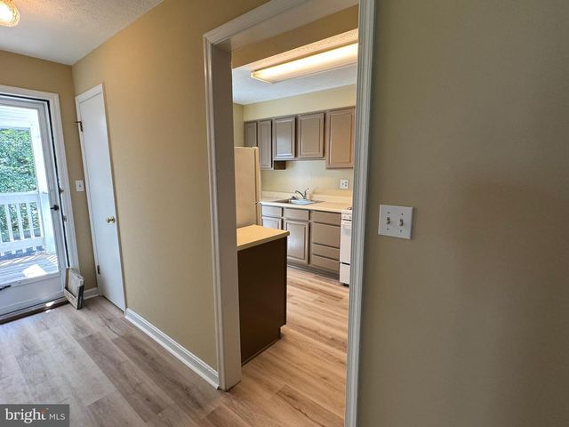 12140 CARDAMOM #12140, Woodbridge, VA 22192