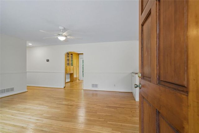 2986 Acworth Due West NW Road, Kennesaw, GA 30152