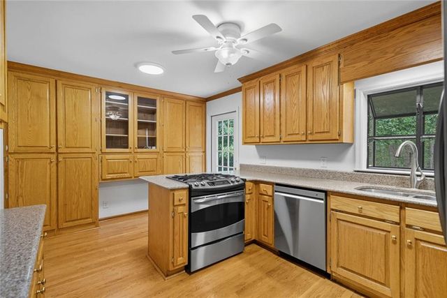 2986 Acworth Due West NW Road, Kennesaw, GA 30152