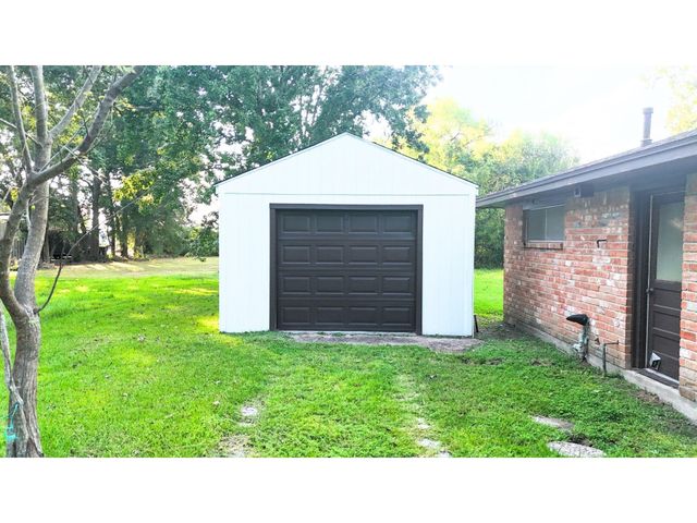 4345 Treadway Road, Beaumont, TX 77708