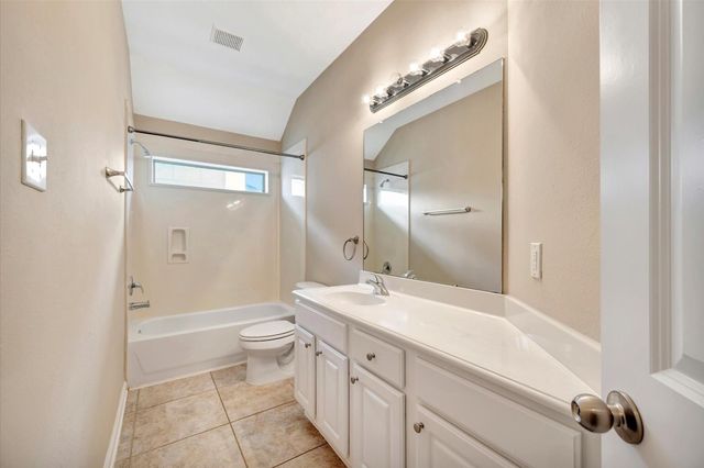 2806 Sea Channel Drive, Seabrook, TX 77586