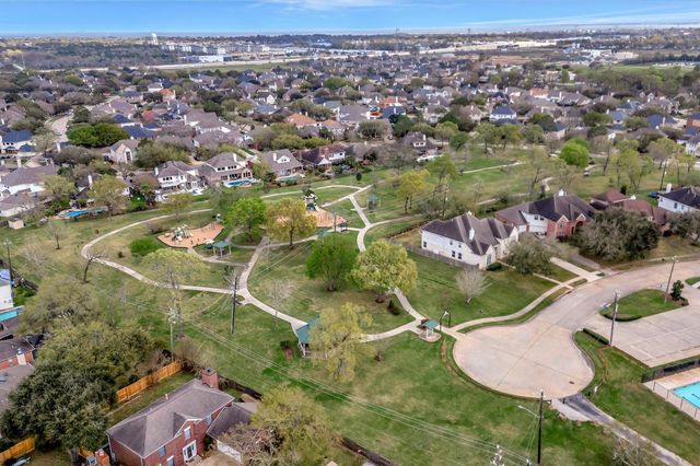 2806 Sea Channel Drive, Seabrook, TX 77586