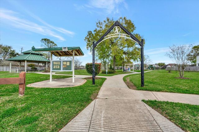 2806 Sea Channel Drive, Seabrook, TX 77586