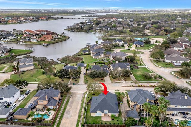 2806 Sea Channel Drive, Seabrook, TX 77586