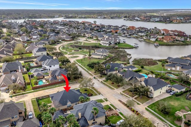 2806 Sea Channel Drive, Seabrook, TX 77586