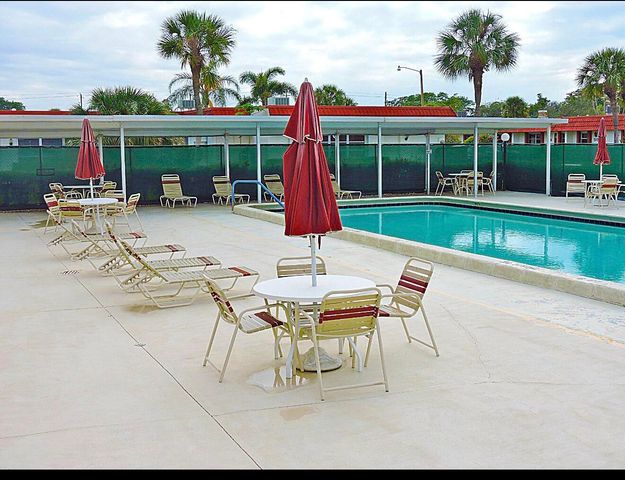 5780 W Fernley Drive W 149, West Palm Beach, FL 33415