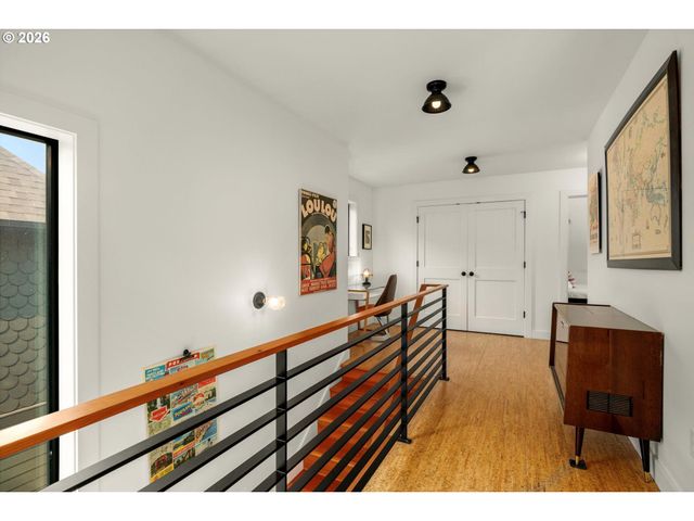 5934 Ne 16TH Ave, Portland, OR 97211