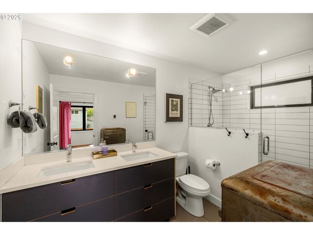 5934 Ne 16TH Ave, Portland, OR 97211
