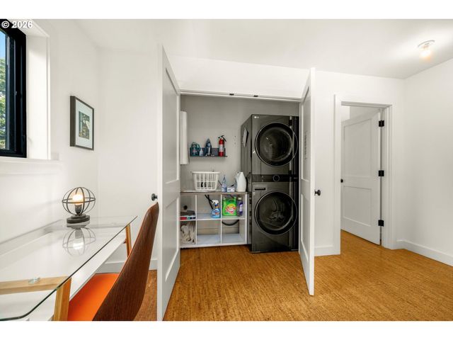5934 Ne 16TH Ave, Portland, OR 97211