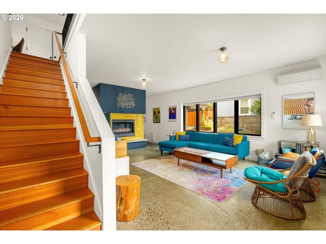 5934 Ne 16TH Ave, Portland, OR 97211