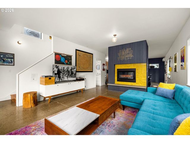 5934 Ne 16TH Ave, Portland, OR 97211