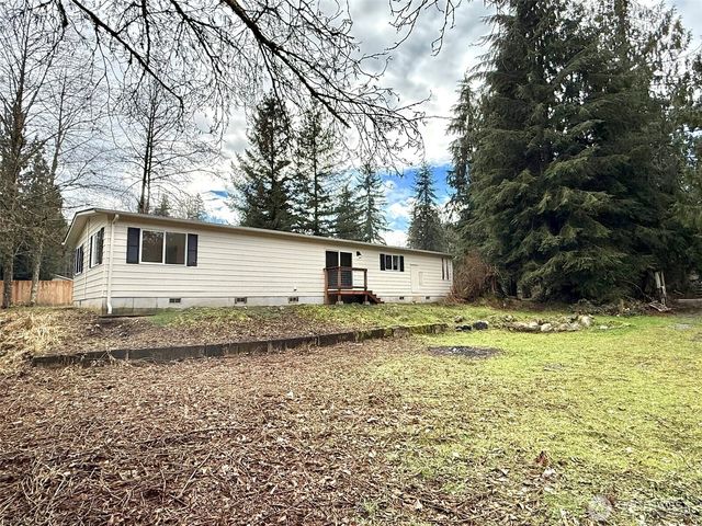22513 S Forest Loop Road, Granite Falls, WA 98252