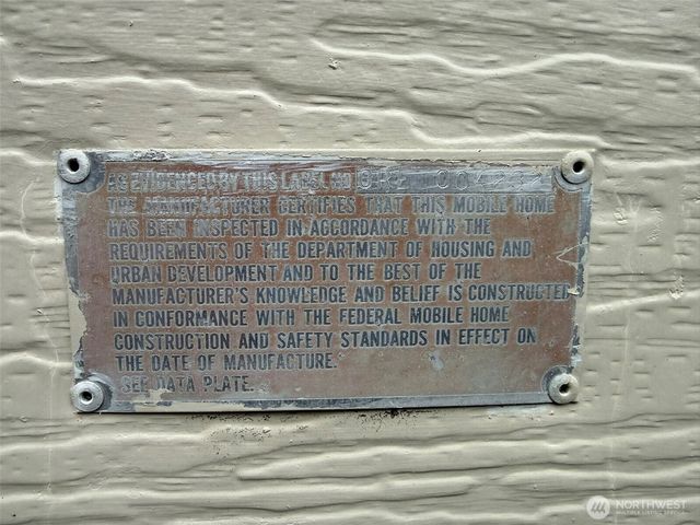 22513 S Forest Loop Road, Granite Falls, WA 98252