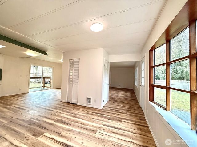 22513 S Forest Loop Road, Granite Falls, WA 98252