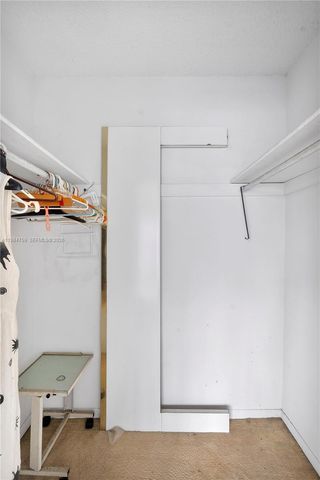 8133 Lagos De Campo Blvd J-1, Tamarac, FL 33321