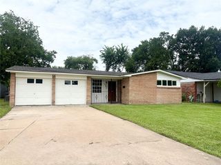 3802 Westhampton Drive, Houston, TX 77045