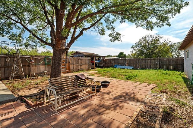 900 Culp Ave, Coahoma, TX 79511