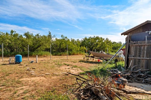 900 Culp Ave, Coahoma, TX 79511