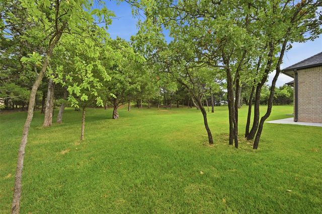 4200 Grand Timber Drive, Edmond, OK 73034