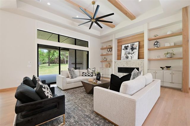 4200 Grand Timber Drive, Edmond, OK 73034