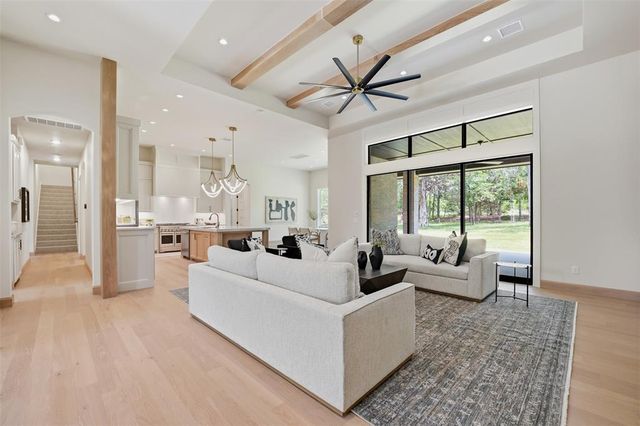 4200 Grand Timber Drive, Edmond, OK 73034