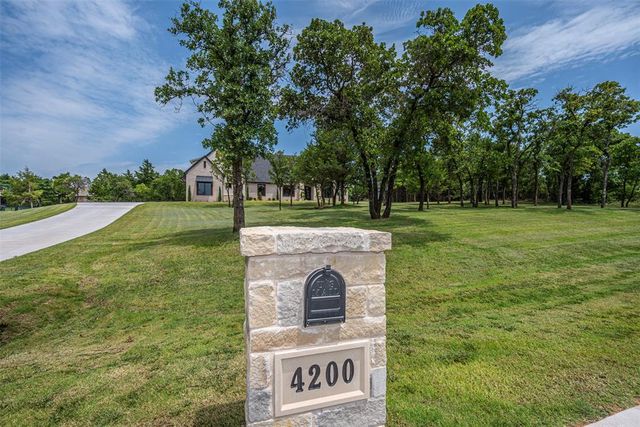 4200 Grand Timber Drive, Edmond, OK 73034