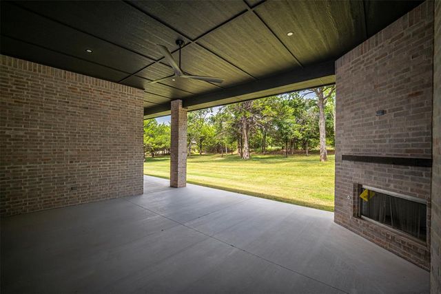 4200 Grand Timber Drive, Edmond, OK 73034