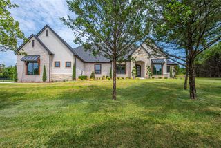 4200 Grand Timber Drive, Edmond, OK 73034
