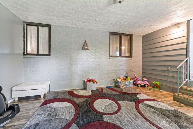 405 E Pease Avenue, Dayton, OH 45449