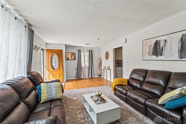 405 E Pease Avenue, Dayton, OH 45449