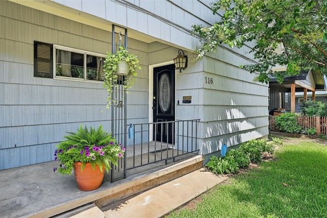 116 N Willow Street, Sherman, TX 75090