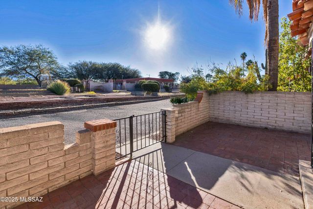 1240 S Camino Seco, Tucson, AZ 85710