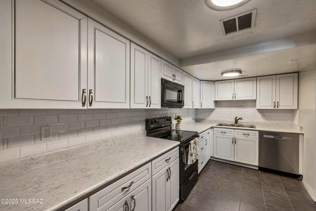 1240 S Camino Seco, Tucson, AZ 85710