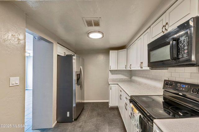 1240 S Camino Seco, Tucson, AZ 85710