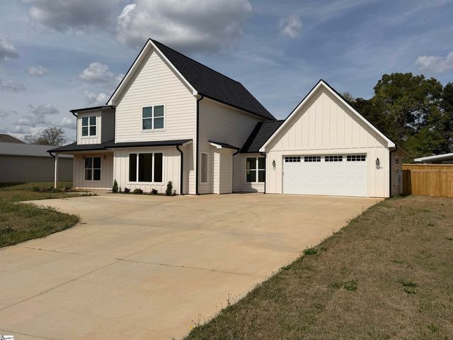 3400 Pennington Road, Greer, SC 29651