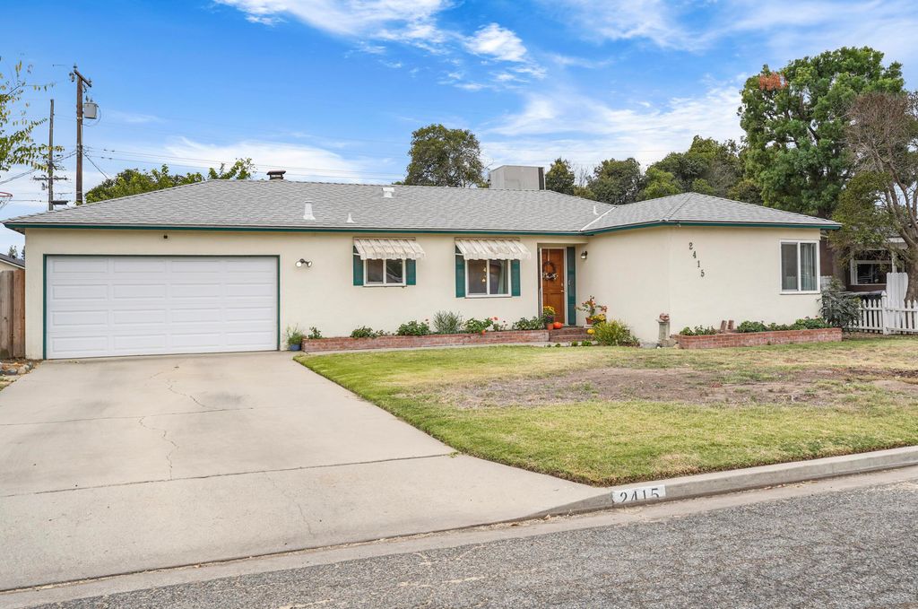2415 W Vassar Avenue, Visalia, CA 93277