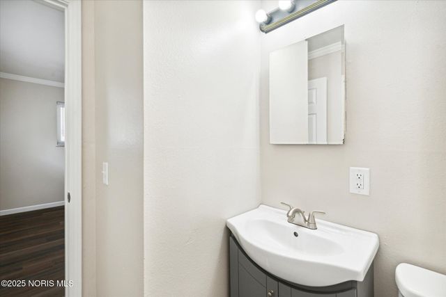 812 National Avenue, Toledo, OH 43609